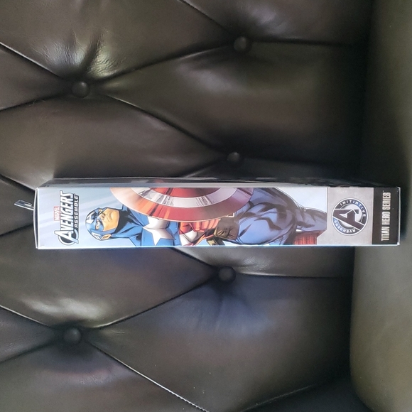 Marvel Captain America Titan Hero Series - Picture 8 of 13